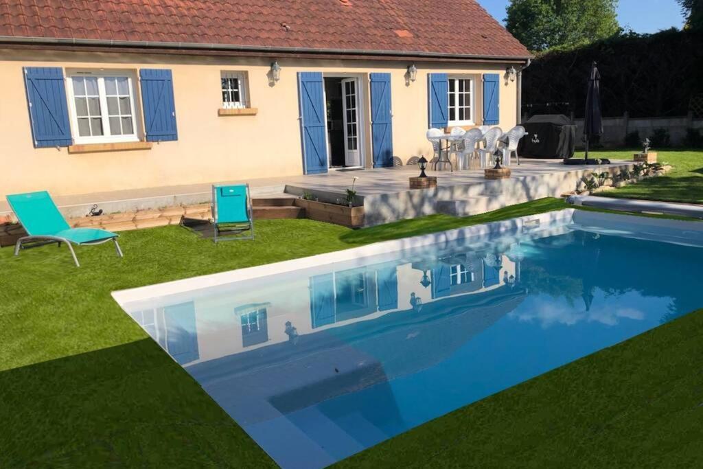 Maison Privative 5 Ch. 12 Pers. Piscine Chauffee Villa Desertines  Exterior photo